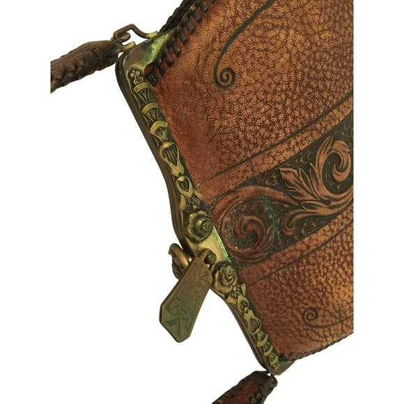 Vintage Handcrafted Leather Purse With Ornate Brass Clasp - Picture 3 of 11